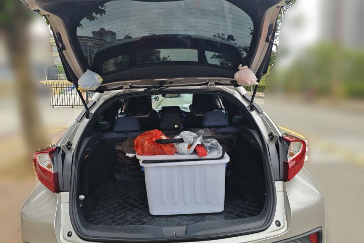 Used Toyota C-HR 2018 2.0L Leading with Sunroof China VI Standard
