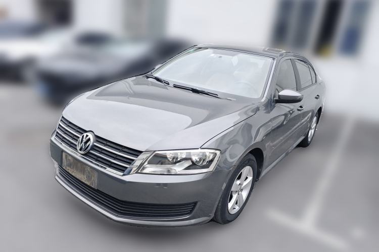 Used Volkswagen Lavida 2013 Revised Classic 1.6L Automatic Fashion Edition