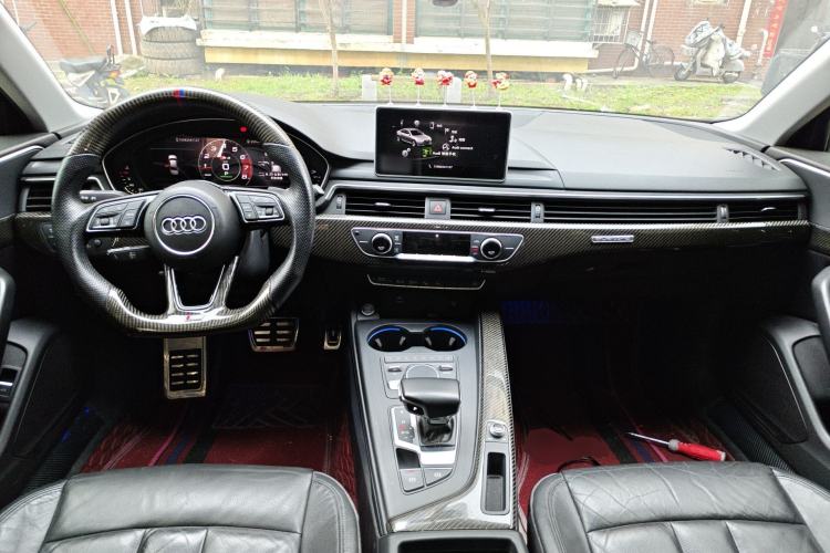 Used Audi A4L 2019 40 TFSI Fashion Version China V Center Console