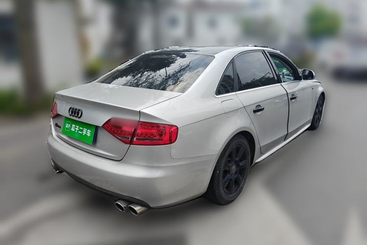 Used Audi A4L 2011 2.0 TFSI Comfort Model
