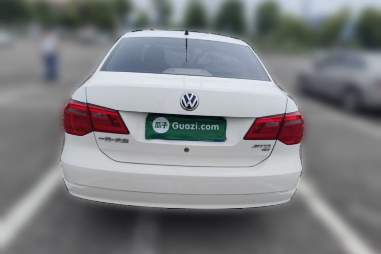 Used Volkswagen Jetta 2015 Value Edition 1.6L Manual Fashionable Style
