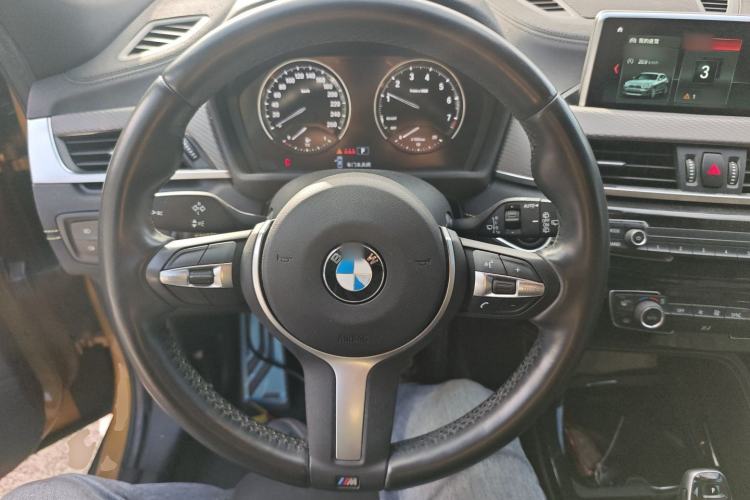 Used BMW X2 2018 sDrive25i Luxury Model with M Off-Road Package China V Emission Standard
