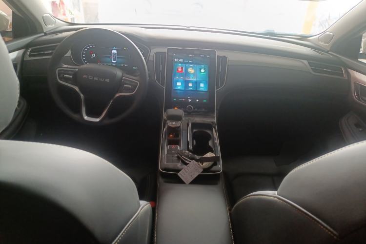 Used Roewe i6 MAX New Energy 2023 EV 420 Skyroof Special Edition Center Console