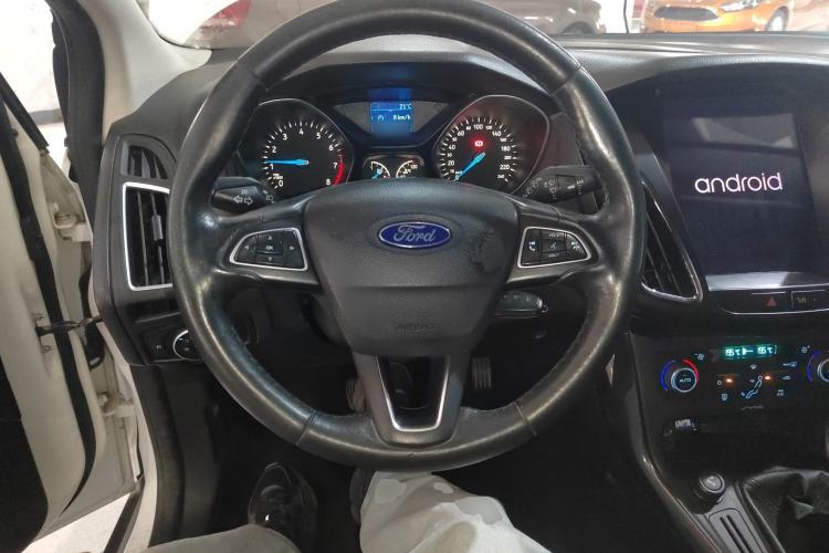 Used Ford Focus 2015 Hatchback 1.6L Manual Fashion Edition Steering Wheel