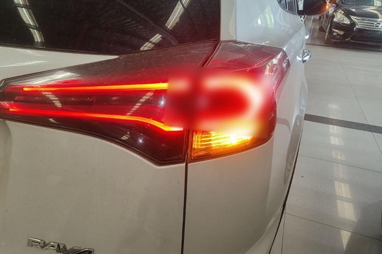 Used Toyota RAV4 2018 2.5L Automatic 4x4 Elite i Edition
