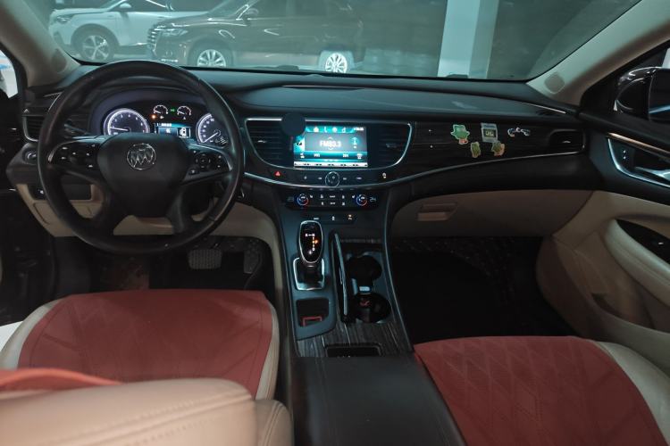 Used Buick LaCrosse 2016 20T Leading Model Center Console