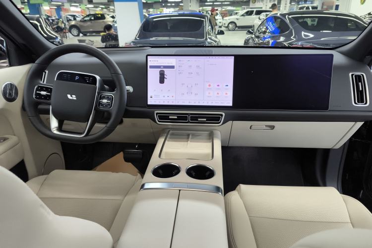 Used Li Auto L9 2025 Ultra Smart Refreshed Edition Center Console