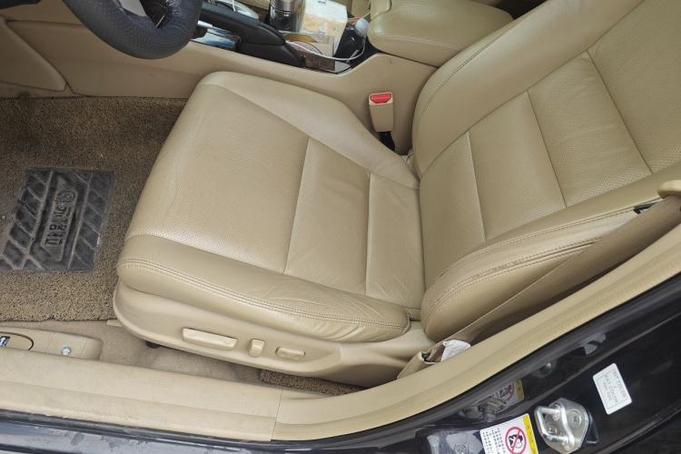 Used Honda Accord 2013 2.0L SE
