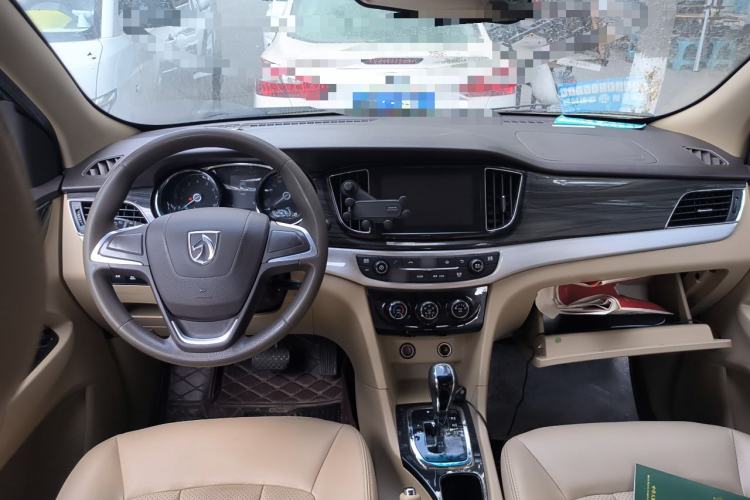 Used Baojun 730 2016 1.8L iAMT Comfort Version 7 Seats