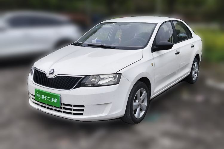 Used Skoda Rapid 2016 1.6L Manual Front-Wheel-Drive Version
