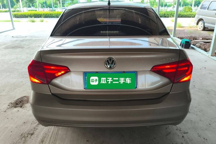 Used Volkswagen Jetta 2017 1.5L Automatic Fashion Model