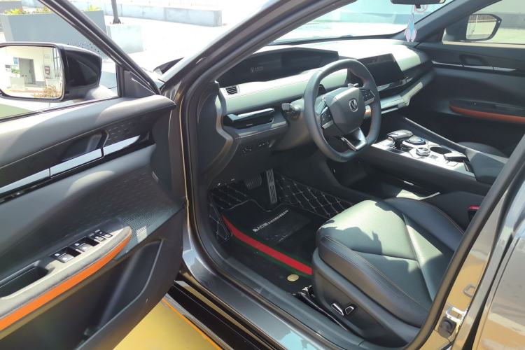 Used CHANGAN UNI-V 2022 1.5T Sport Edition
