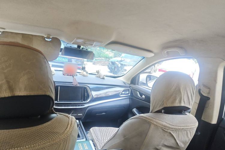 Used JETOUR X90 2019 1.5T Manual Enjoyment Model 6 Seats China VI Standard
