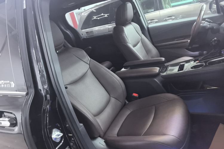 Used Toyota SIENNA 2021 2.5L Hybrid Platinum Edition
