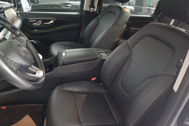 Used Mercedes-Benz V-Class 2020 V 260 L Long-wheelbase Luxury Edition