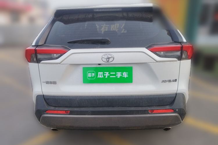 Used Toyota RAV4 2021 2.0L CVT Two-Wheel Drive Fashion Edition Rear