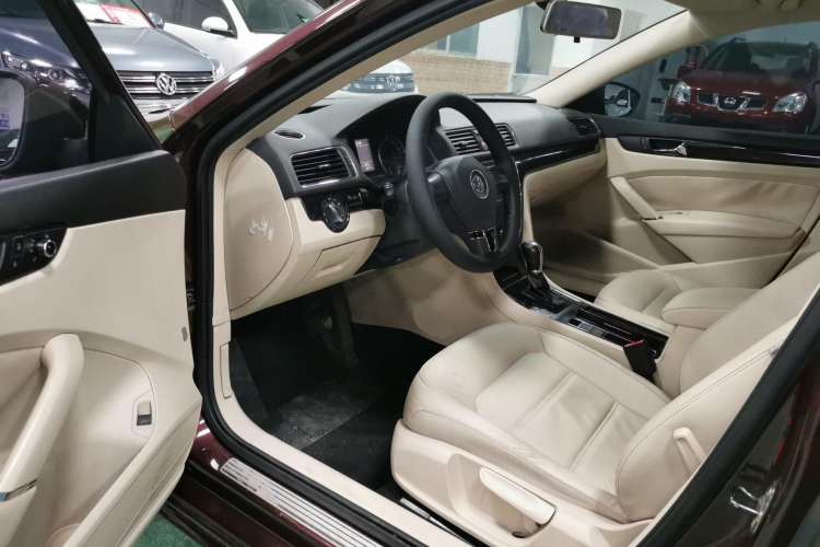 Used Volkswagen Passat 2014 1.8TSI DSG Prestige Edition