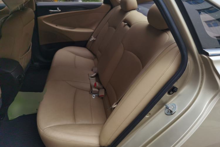 Used Hyundai Sonata 2011 2.4L Automatic Top-Tier Version
