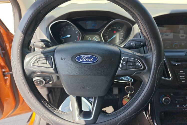 Used Ford Focus 2015 Hatchback 1.6L Automatic Fashion Edition