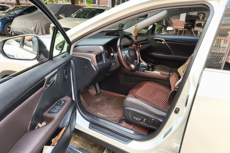 Used Lexus RX 2016 300 4x4 Elegant Edition China V-standard Driver Seat