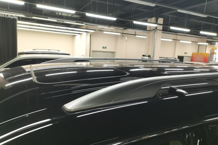 Used Infiniti QX80 2016 5.6L 4WD Roof