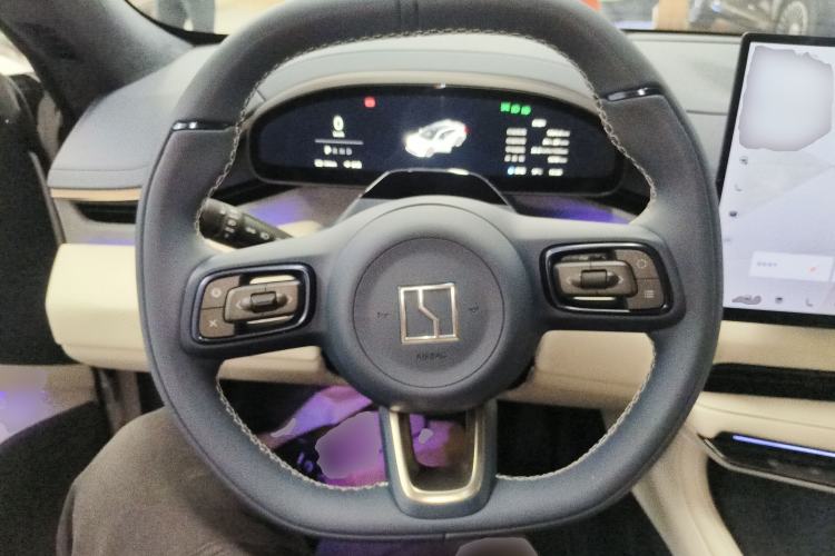 Used Zeekr 001 2025 YOU Edition 100 kWh All-Wheel Drive Steering Wheel