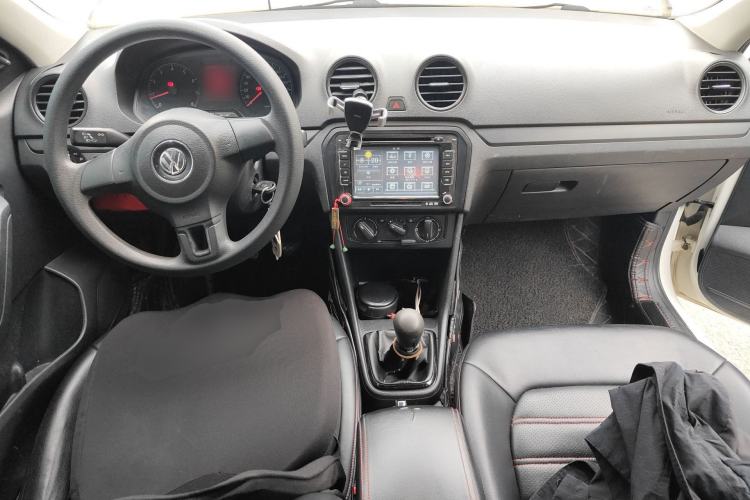 Used Volkswagen Jetta 2013 1.6L Manual Fashion Edition
