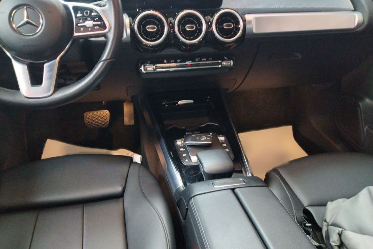 Used Mercedes-Benz GLB 2023 Refresh GLB 200 Fashion Edition
