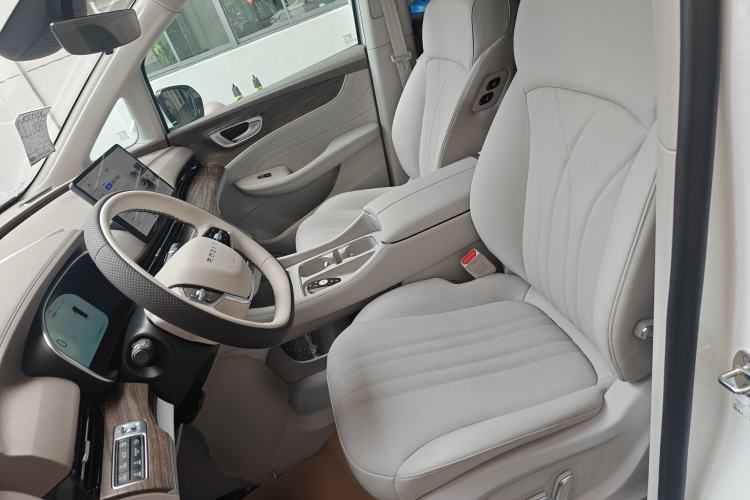 Used Roewe iMAX8 New Energy 2025 1.5T DMH Lu Zun Deluxe Edition
