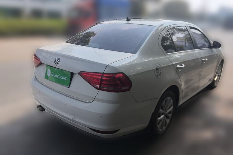 Used Volkswagen Lavida 2015 1.6L Manual Comfort Edition