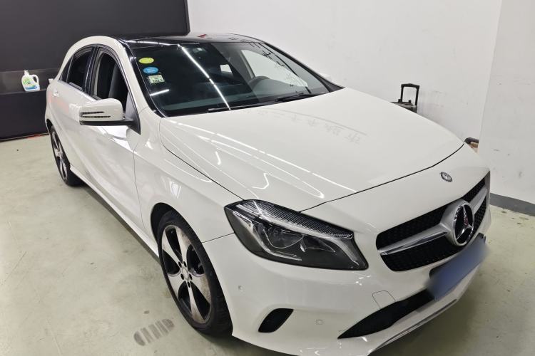 Used Mercedes-Benz A-Class 2017 A 200 Fashion Model Exterior 1