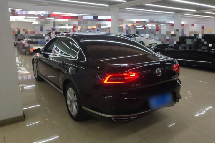 Used Volkswagen Magotan 2018 330TSI DSG Luxury Model Rear Left 45 Deg