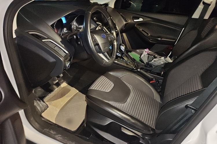 Used Ford Focus 2018 Sedan Classic 1.6L Automatic Trendy SmartDrive Edition