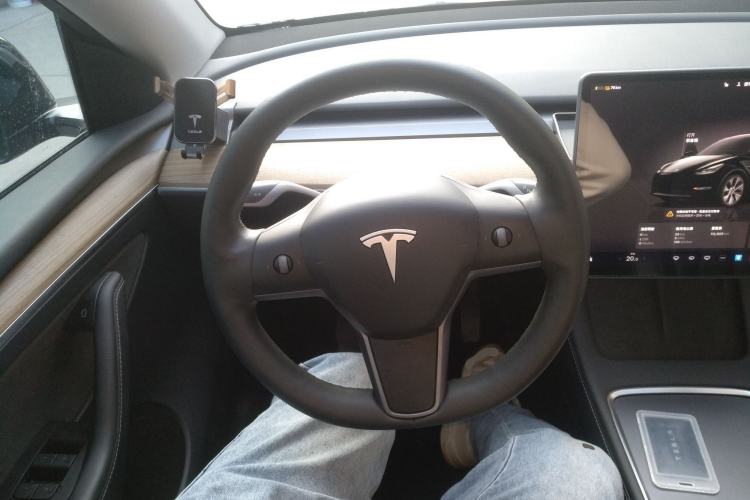 Used Tesla Model Y 2022 Rear-Wheel-Drive Version