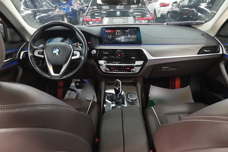 Used BMW 5 Series 2019 Facelifted 530Li Leading Edition Luxury Package
