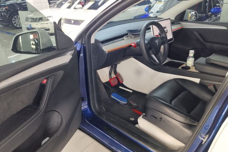 Used Tesla Model Y 2023 Rear-Wheel-Drive Version Driver Seat