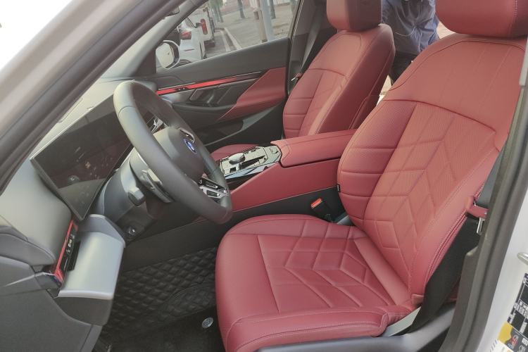 Used BMW i5 2025 eDrive 35L M Sport Package
