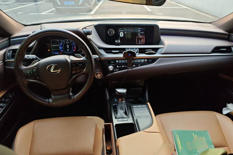 Used Lexus ES 2020 200 Excellence Edition