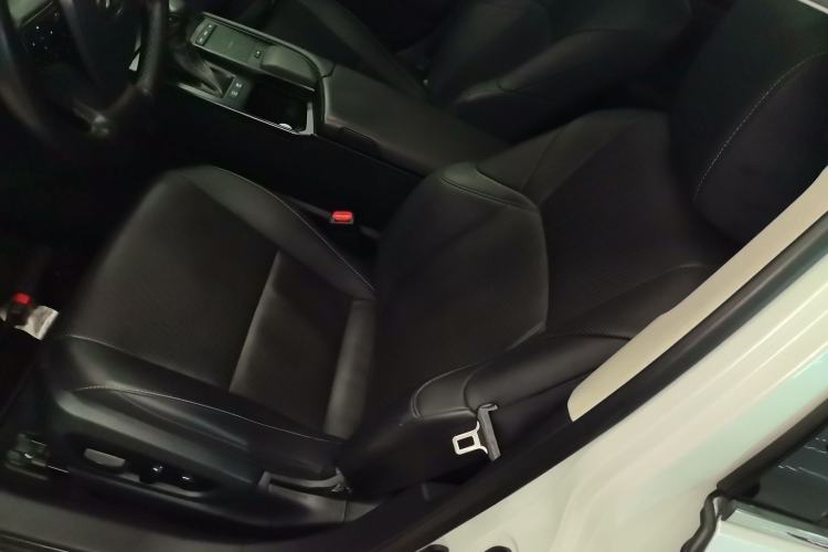 Used Lexus ES 2018 300h Premier Edition China VI Standard