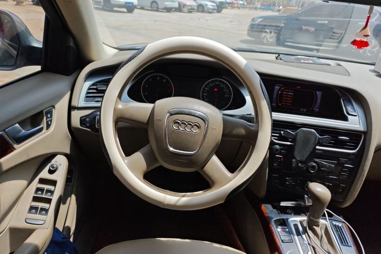 Used Audi A4L 2011 2.0 TFSI Comfort Model Steering Wheel