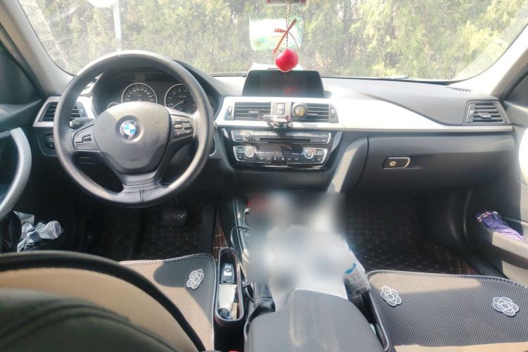 Used BMW 3 Series 2016 320Li Fashion Model Interior 2