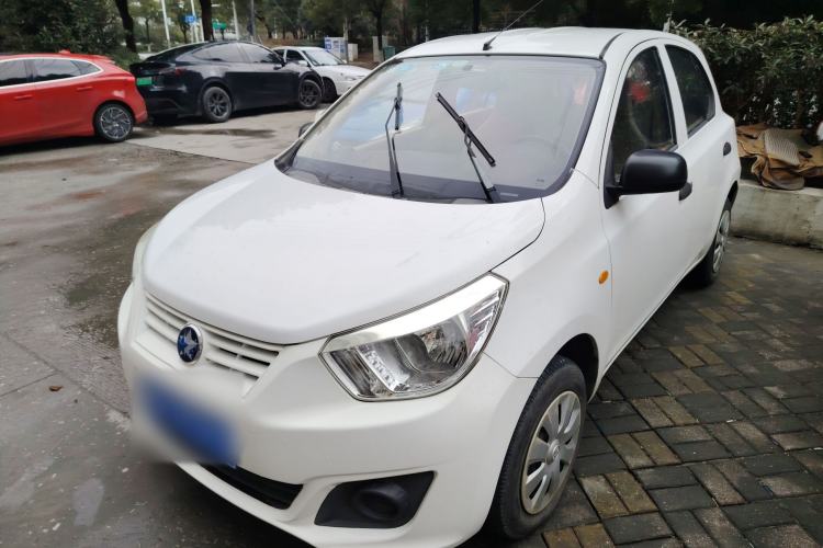 Used Venucia R30 2014 1.2L Manual Enjoyment Edition