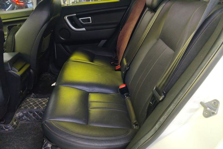 Used Land Rover Discovery Sport 2019 240 PS SE Version China V Standard