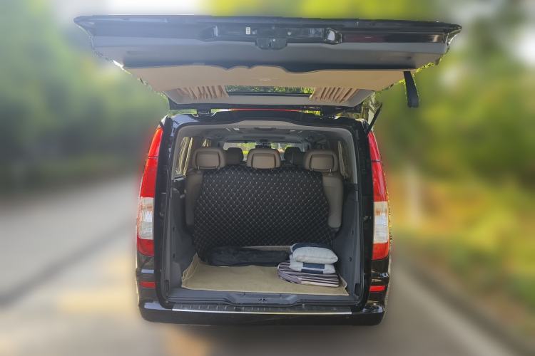 Used Mercedes-Benz Vito 2013 3.0L Elite Edition Trunk