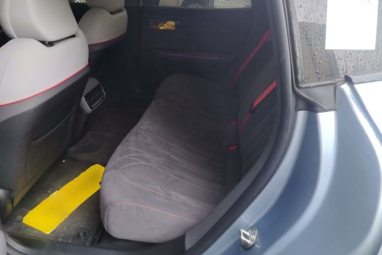 Used Geely Galaxy E8 2025 620 km All-Wheel Drive Starship LiDAR-Enabled Intelligent Driving Version Left Rear Seat