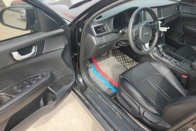 Used Kia K5 New Energy 2018 2.0L Smart Enjoyment Version Driver Seat