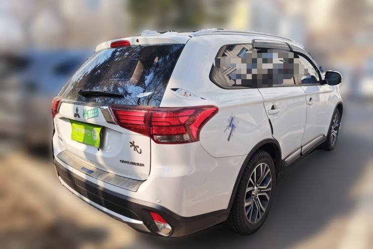 Used Mitsubishi Outlander 2018 2.0L Two-Wheel Drive Glory Edition 5 Seats