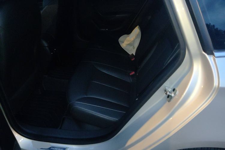 Used Roewe i6 New Energy 2019 PLUS 50T Internet Glory Flagship Edition Interior 4