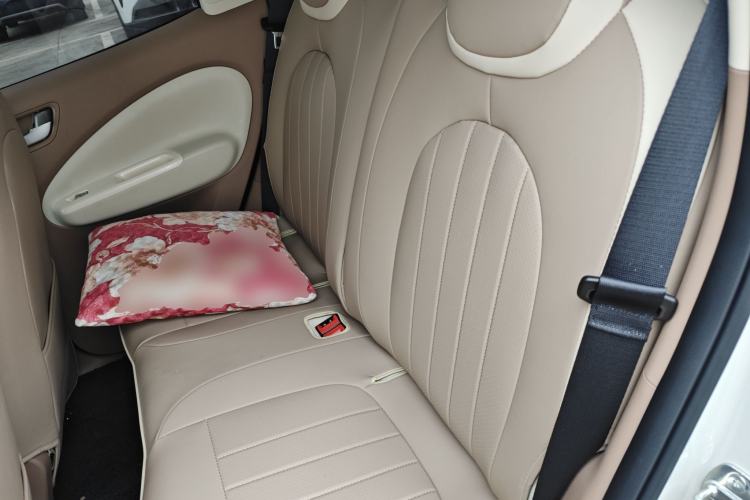 Used Wuling Hongguang MINIEV 2025 Four-Door Version Advanced Edition Left Rear Seat