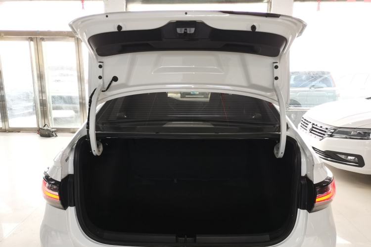 Used Volkswagen Lavida 2023 New Sharp 1.5L Manual New Comfort Edition